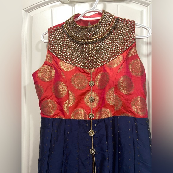 Woman’s Indian sleeveless floor length lehnga gown hot pink and navy blue - Picture 4 of 5